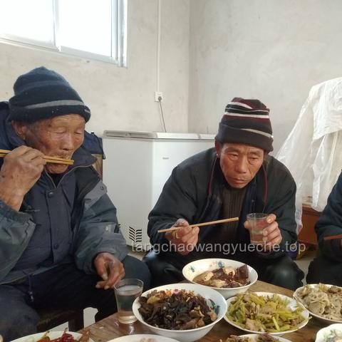 亲情回归与家庭照顾新趋势：以河南90后女子照顾爷爷为例